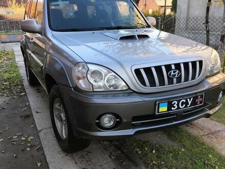 Серый Хендай Терракан, объемом двигателя 2.9 л и пробегом 190 тыс. км за 4900 $, фото 1 на Automoto.ua