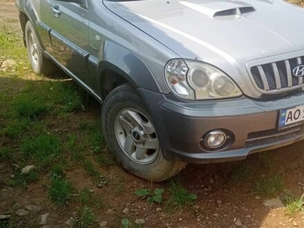 Хендай Терракан 2003 у Калуше на Automoto.ua Сірий Хендай Терракан, об'ємом двигуна 3 л та пробігом 250 тис. км за 5000 $, фото 1 на Automoto.ua