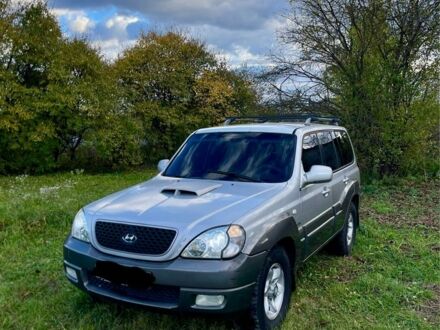 Хендай Терракан 2004 в Хмельницком на Automoto.ua Серый Хендай Терракан, объемом двигателя 2.9 л и пробегом 260 тыс. км за 4200 $, фото 1 на Automoto.ua