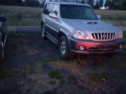 Серый Хендай Терракан, объемом двигателя 2.9 л и пробегом 248 тыс. км за 4500 $, фото 1 на Automoto.ua