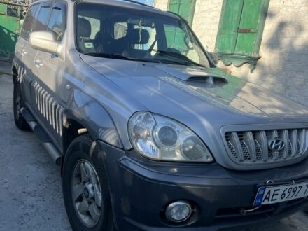 Хендай Терракан 2004 в Днепре (Днепропетровске) на Automoto.ua Серый Хендай Терракан, объемом двигателя 2.9 л и пробегом 372 тыс. км за 7000 $, фото 1 на Automoto.ua