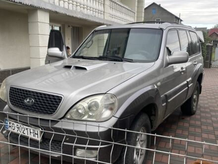 Хендай Терракан 2005 в Тячеве на Automoto.ua Серый Хендай Терракан, объемом двигателя 9 л и пробегом 250 тыс. км за 4500 $, фото 1 на Automoto.ua