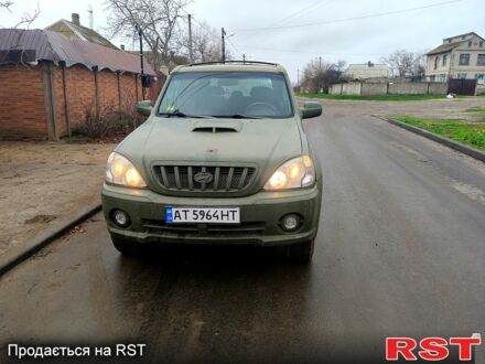 Серый Хендай Терракан, объемом двигателя 2.9 л и пробегом 200 тыс. км за 3600 $, фото 1 на Automoto.ua