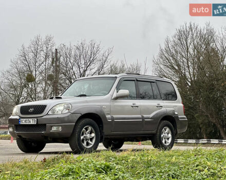 Серый Хендай Терракан, объемом двигателя 2.9 л и пробегом 265 тыс. км за 6999 $, фото 1 на Automoto.ua