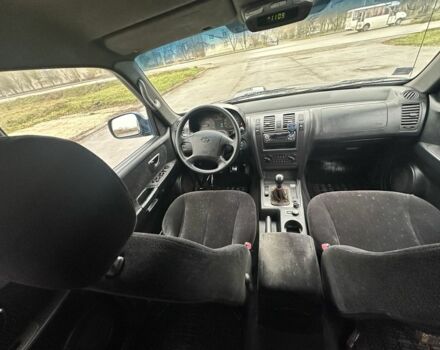 Синий Хендай Терракан, объемом двигателя 2.5 л и пробегом 218 тыс. км за 3500 $, фото 10 на Automoto.ua