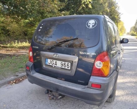 Синий Хендай Терракан, объемом двигателя 3 л и пробегом 333 тыс. км за 2999 $, фото 2 на Automoto.ua