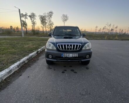 Синий Хендай Терракан, объемом двигателя 2.9 л и пробегом 300 тыс. км за 3300 $, фото 1 на Automoto.ua