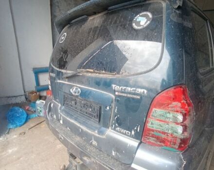 Синий Хендай Терракан, объемом двигателя 2.9 л и пробегом 250 тыс. км за 1100 $, фото 3 на Automoto.ua