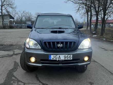 Синий Хендай Терракан, объемом двигателя 2.9 л и пробегом 298 тыс. км за 4000 $, фото 1 на Automoto.ua