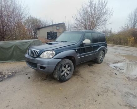 Синий Хендай Терракан, объемом двигателя 2.9 л и пробегом 250 тыс. км за 1100 $, фото 1 на Automoto.ua