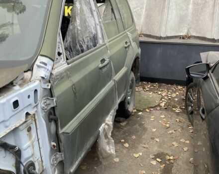 Хендай Терракан 2003 у Києві на Automoto.ua Зелений Хендай Терракан, об'ємом двигуна 2.9 л та пробігом 230 тис. км за 900 $, фото 4 на Automoto.ua