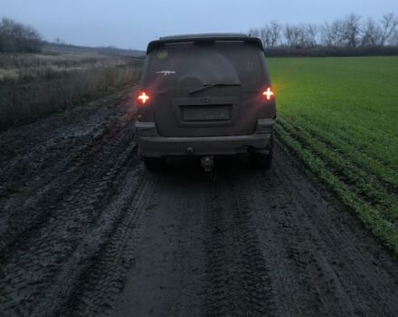 Зеленый Хендай Терракан, объемом двигателя 3 л и пробегом 260 тыс. км за 2400 $, фото 5 на Automoto.ua