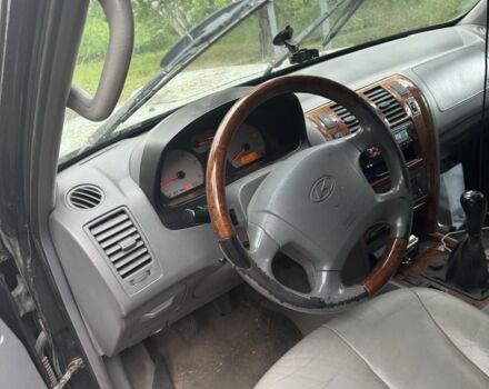 Зеленый Хендай Терракан, объемом двигателя 2.9 л и пробегом 343 тыс. км за 4000 $, фото 5 на Automoto.ua