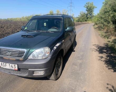 Зеленый Хендай Терракан, объемом двигателя 2.9 л и пробегом 350 тыс. км за 3900 $, фото 6 на Automoto.ua