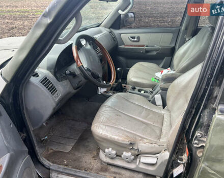 Зеленый Хендай Терракан, объемом двигателя 2.9 л и пробегом 380 тыс. км за 3350 $, фото 6 на Automoto.ua