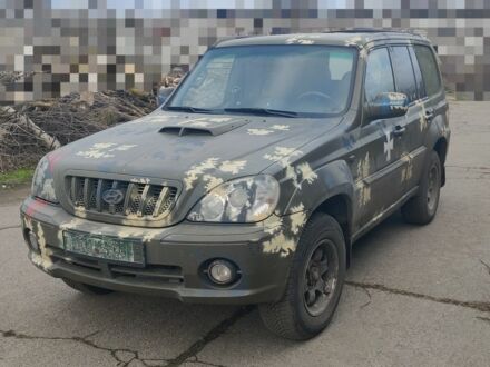 Зеленый Хендай Терракан, объемом двигателя 2.9 л и пробегом 311 тыс. км за 3566 $, фото 1 на Automoto.ua