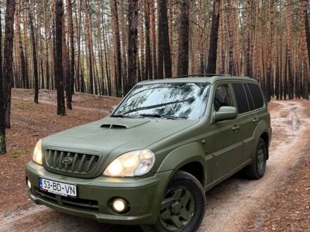 Зеленый Хендай Терракан, объемом двигателя 3 л и пробегом 229 тыс. км за 4200 $, фото 1 на Automoto.ua