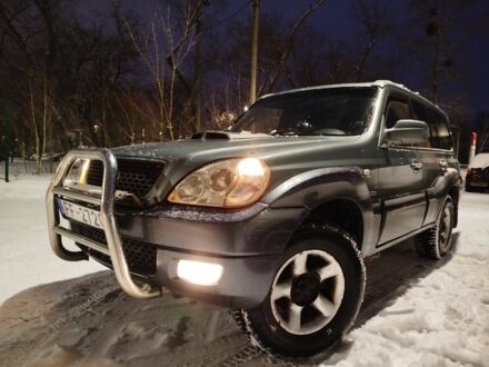 Зеленый Хендай Терракан, объемом двигателя 3 л и пробегом 363 тыс. км за 5000 $, фото 1 на Automoto.ua