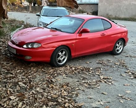 Красный Хендай Тибурон, объемом двигателя 2 л и пробегом 200 тыс. км за 2999 $, фото 10 на Automoto.ua