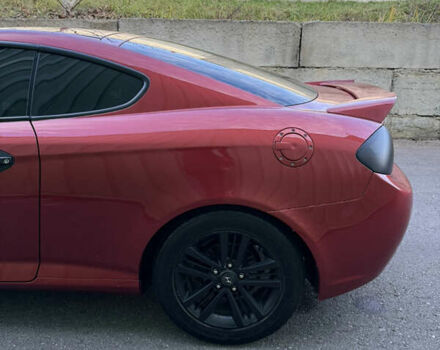 Красный Хендай Тибурон, объемом двигателя 1.98 л и пробегом 240 тыс. км за 5800 $, фото 15 на Automoto.ua