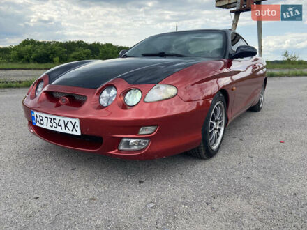 Хендай Тибурон 1999 в Жмеренке на Automoto.ua Красный Хендай Тибурон, объемом двигателя 2 л и пробегом 200 тыс. км за 4499 $, фото 1 на Automoto.ua
