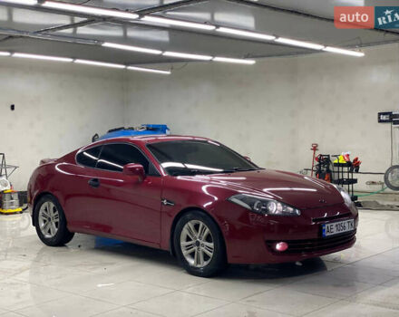 Красный Хендай Тибурон, объемом двигателя 1.98 л и пробегом 167 тыс. км за 6900 $, фото 1 на Automoto.ua