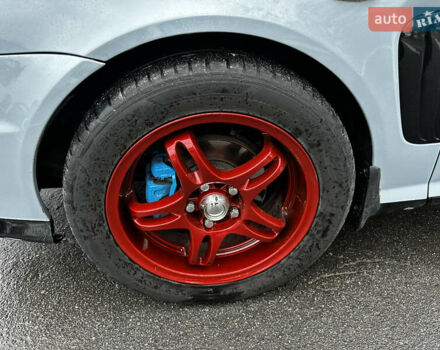 Серый Хендай Тибурон, объемом двигателя 1.98 л и пробегом 168 тыс. км за 4600 $, фото 22 на Automoto.ua