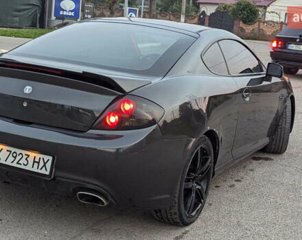 Сірий Хендай Тібурон, об'ємом двигуна 2 л та пробігом 166 тис. км за 6900 $, фото 1 на Automoto.ua