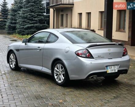 Серый Хендай Тибурон, объемом двигателя 2 л и пробегом 65 тыс. км за 3300 $, фото 5 на Automoto.ua