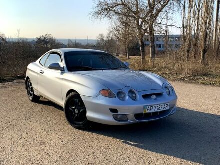 Хендай Тибурон 2002 в Южноукраинске на Automoto.ua Серый Хендай Тибурон, объемом двигателя 20 л и пробегом 180 тыс. км за 2000 $, фото 1 на Automoto.ua