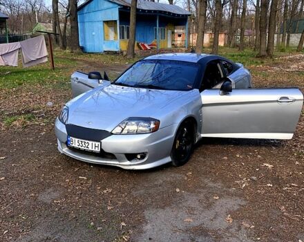 Сірий Хендай Тібурон, об'ємом двигуна 2 л та пробігом 190 тис. км за 4200 $, фото 1 на Automoto.ua