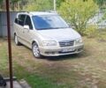 Бежевий Хендай Траджет, об'ємом двигуна 2 л та пробігом 395 тис. км за 5700 $, фото 1 на Automoto.ua