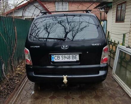 Черный Хендай Траджет, объемом двигателя 2 л и пробегом 297 тыс. км за 4500 $, фото 4 на Automoto.ua