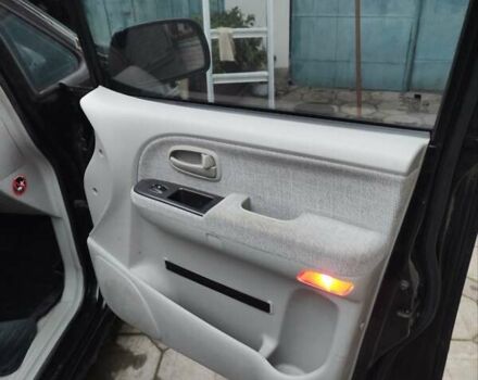 Черный Хендай Траджет, объемом двигателя 2 л и пробегом 297 тыс. км за 4500 $, фото 9 на Automoto.ua