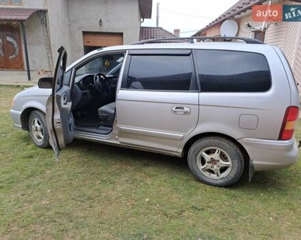 Хендай Траджет, объемом двигателя 2 л и пробегом 268 тыс. км за 3700 $, фото 1 на Automoto.ua