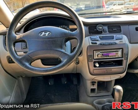 Хендай Траджет, об'ємом двигуна 2 л та пробігом 307 тис. км за 4000 $, фото 5 на Automoto.ua