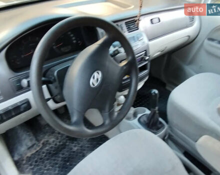 Серый Хендай Траджет, объемом двигателя 0 л и пробегом 290 тыс. км за 4600 $, фото 1 на Automoto.ua