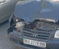 Серый Хендай Траджет, объемом двигателя 2 л и пробегом 290 тыс. км за 1501 $, фото 1 на Automoto.ua