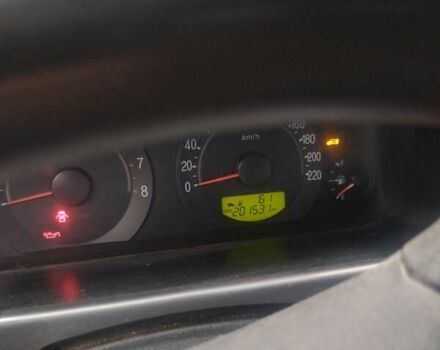 Серый Хендай Траджет, объемом двигателя 1.98 л и пробегом 200 тыс. км за 2900 $, фото 5 на Automoto.ua