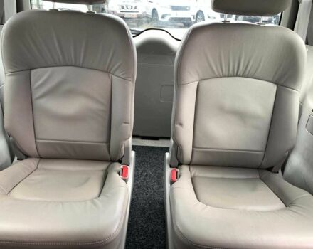 Сірий Хендай Траджет, об'ємом двигуна 2 л та пробігом 250 тис. км за 4740 $, фото 21 на Automoto.ua