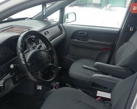 Сірий Хендай Траджет, об'ємом двигуна 2 л та пробігом 457 тис. км за 4500 $, фото 1 на Automoto.ua