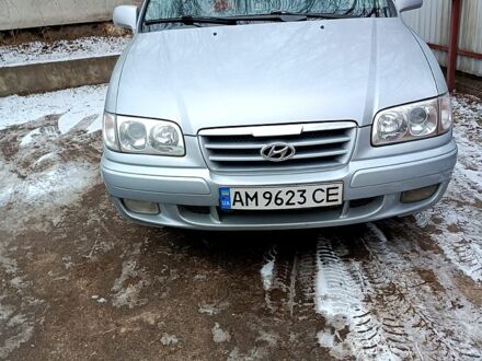 Хендай Траджет 2007 в Житомире на Automoto.ua Серый Хендай Траджет, объемом двигателя 2 л и пробегом 230 тыс. км за 5500 $, фото 1 на Automoto.ua
