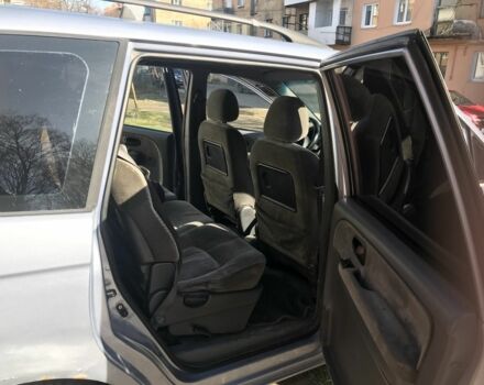 Синий Хендай Траджет, объемом двигателя 2 л и пробегом 340 тыс. км за 3200 $, фото 5 на Automoto.ua