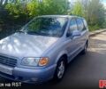 Синій Хендай Траджет, об'ємом двигуна 2 л та пробігом 235 тис. км за 3400 $, фото 1 на Automoto.ua