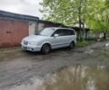 Синий Хендай Траджет, объемом двигателя 2 л и пробегом 312 тыс. км за 4000 $, фото 1 на Automoto.ua