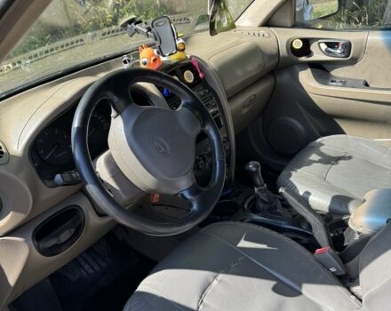 Синій Хендай Траджет, об'ємом двигуна 0 л та пробігом 3 тис. км за 2500 $, фото 3 на Automoto.ua