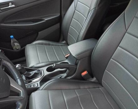 Белый Хендай Туксон, объемом двигателя 2 л и пробегом 76 тыс. км за 19300 $, фото 9 на Automoto.ua