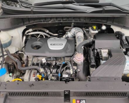 Белый Хендай Туксон, объемом двигателя 2 л и пробегом 76 тыс. км за 19600 $, фото 8 на Automoto.ua