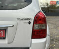 Белый Хендай Туксон, объемом двигателя 2 л и пробегом 221 тыс. км за 7700 $, фото 9 на Automoto.ua