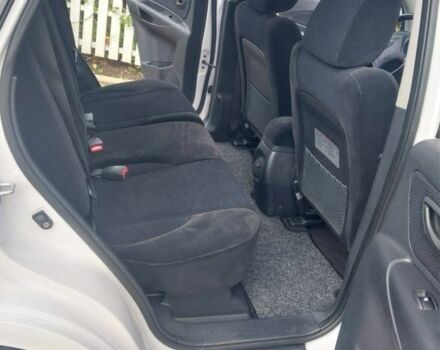 Белый Хендай Туксон, объемом двигателя 2 л и пробегом 120 тыс. км за 9600 $, фото 14 на Automoto.ua